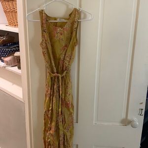 Yellow sundress midi